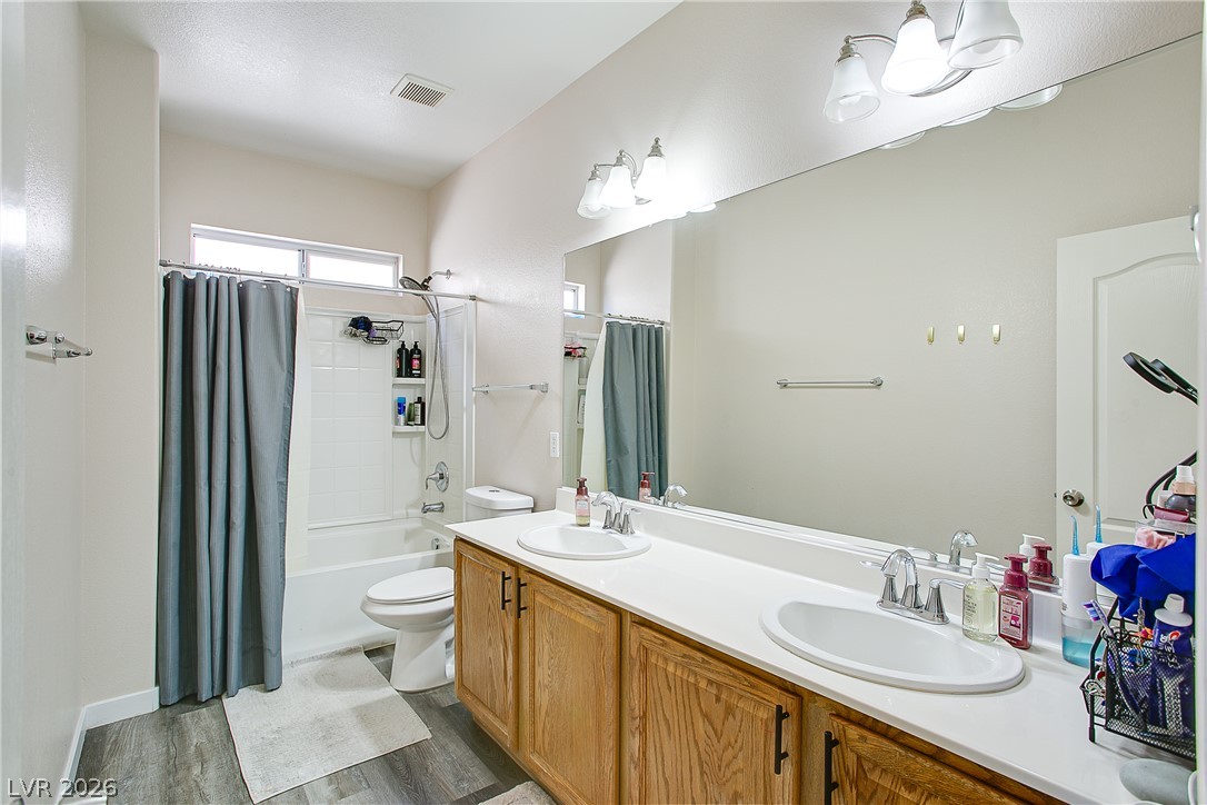 5520 Oatfield Street North Las Vegas NV 89081