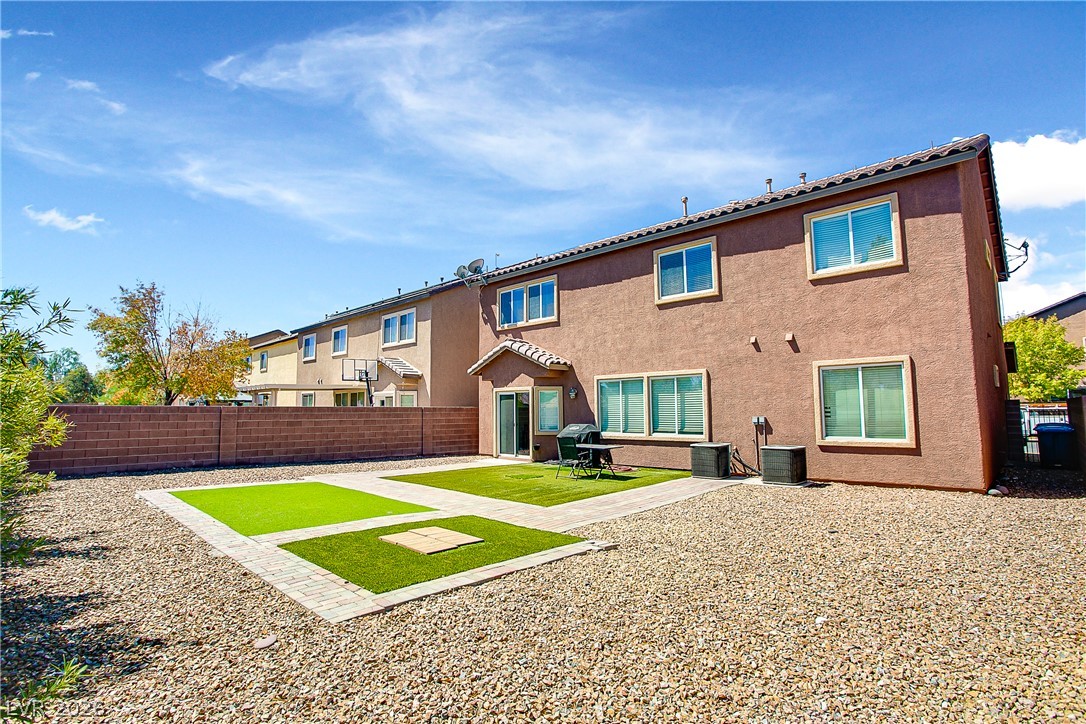 5520 Oatfield Street North Las Vegas NV 89081