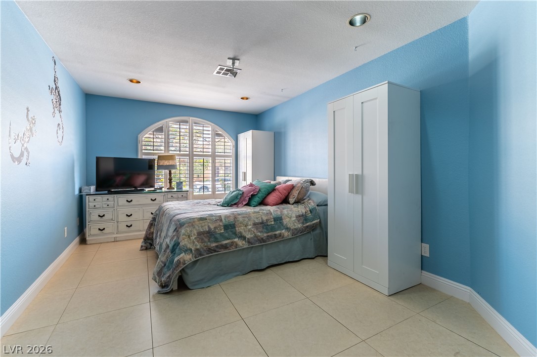 2407 Harlequin Circle Henderson NV 89074