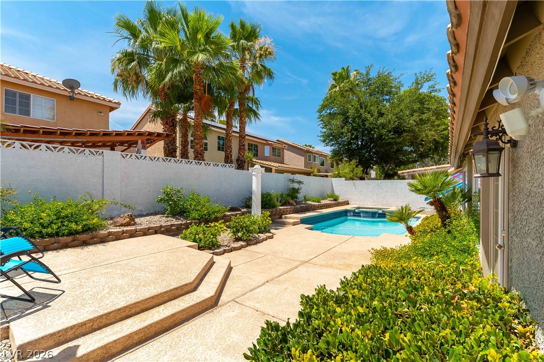 2407 Harlequin Circle Henderson NV 89074