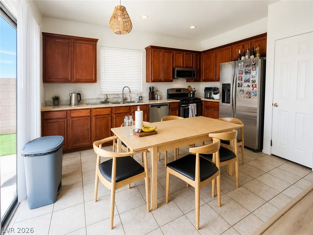 8532 Sweet Cedar Avenue Las Vegas NV 89143