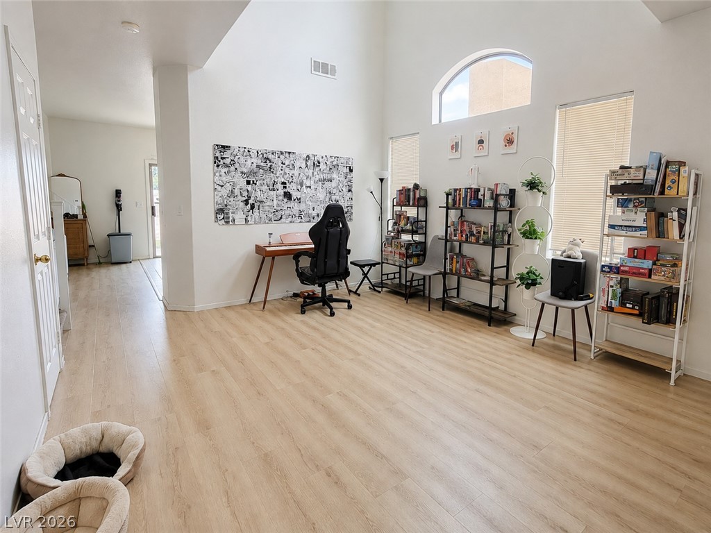 8532 Sweet Cedar Avenue Las Vegas NV 89143