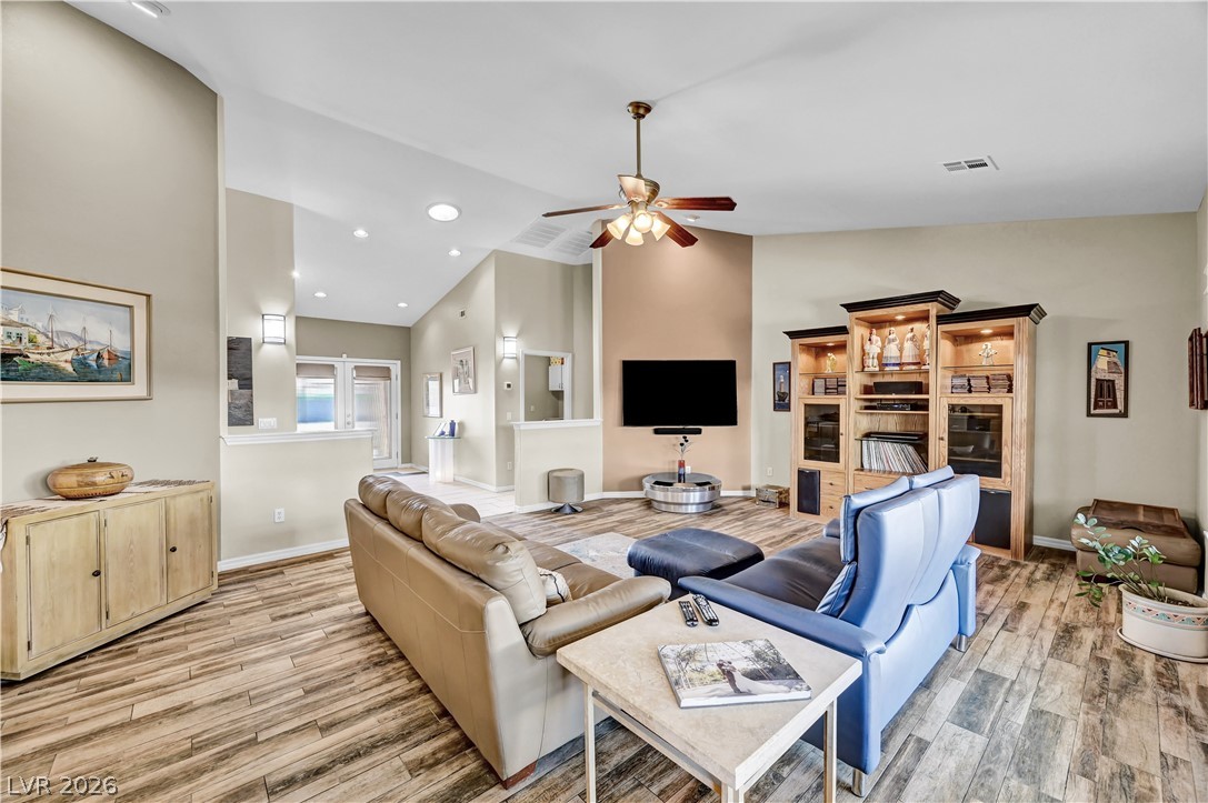 6288 Fisher Avenue Las Vegas NV 89130