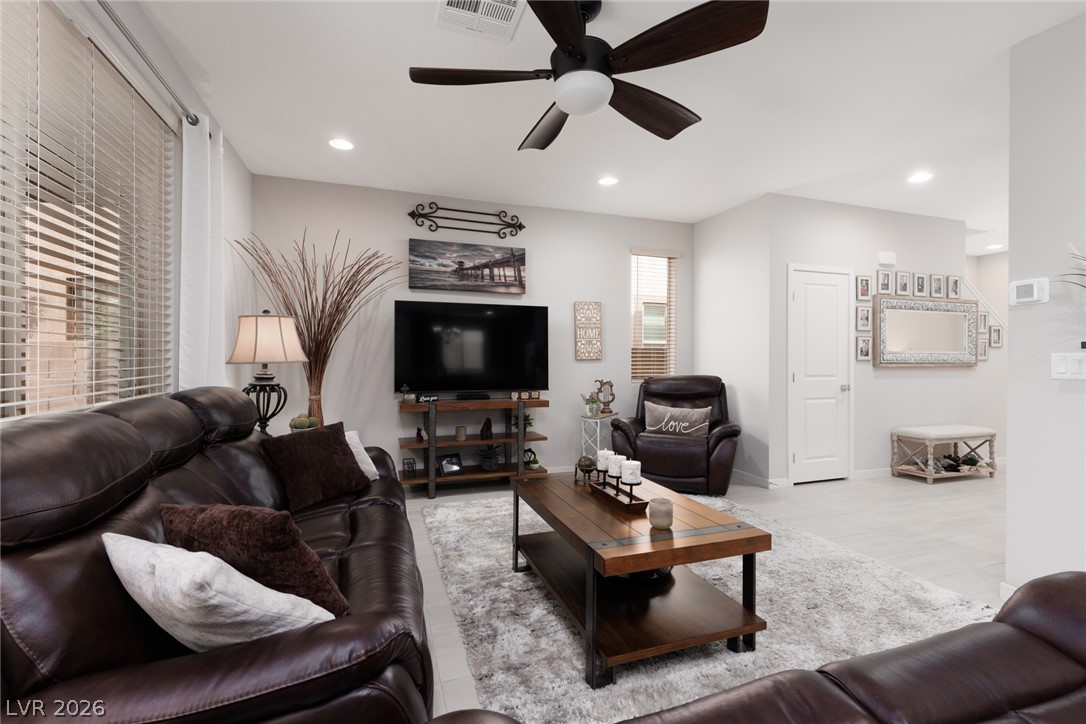 9719 Zircon Cliff Avenue Las Vegas NV 89148