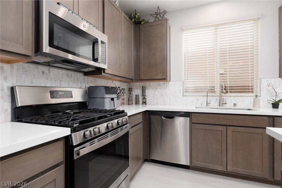 9719 Zircon Cliff Avenue Las Vegas NV 89148