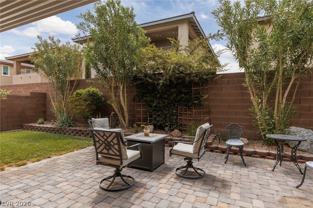 9719 Zircon Cliff Avenue Las Vegas NV 89148