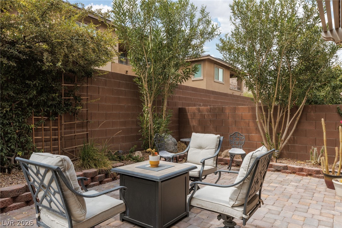 9719 Zircon Cliff Avenue Las Vegas NV 89148