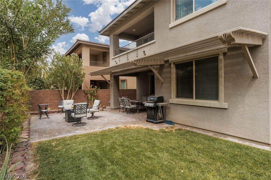 9719 Zircon Cliff Avenue Las Vegas NV 89148