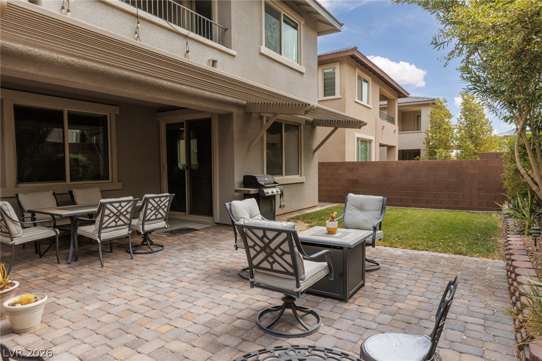 9719 Zircon Cliff Avenue Las Vegas NV 89148