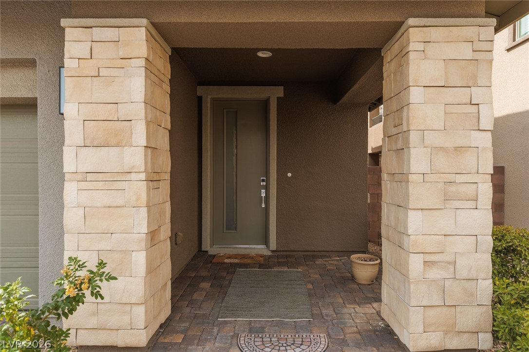 9719 Zircon Cliff Avenue Las Vegas NV 89148
