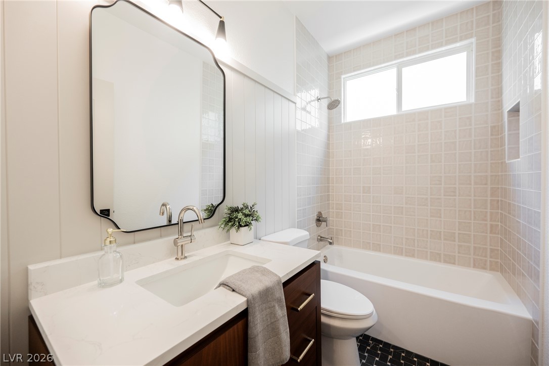 9369 Thunder Basin Avenue Las Vegas NV 89149