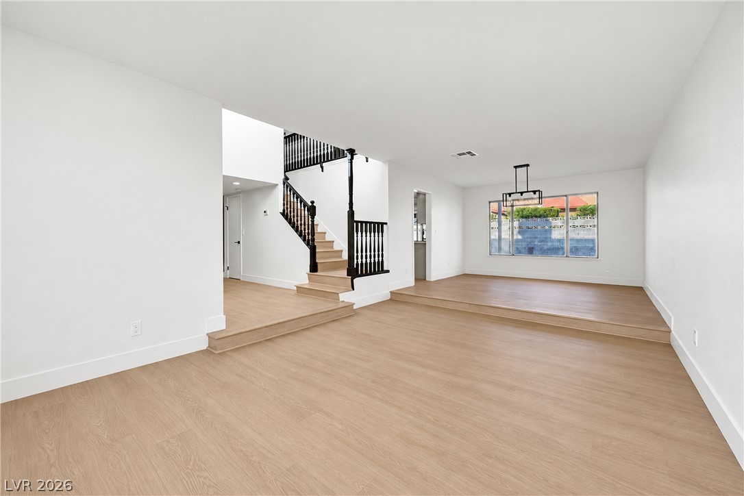 2112 Verdinal Drive Las Vegas NV 89146