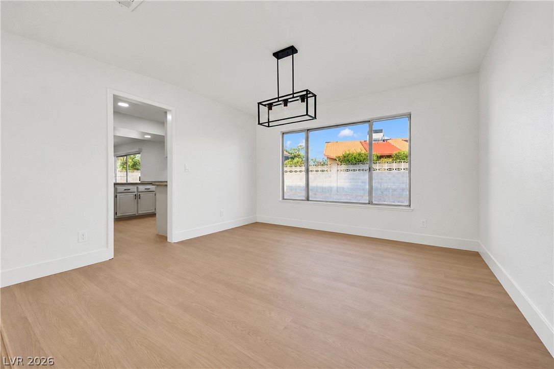 2112 Verdinal Drive Las Vegas NV 89146