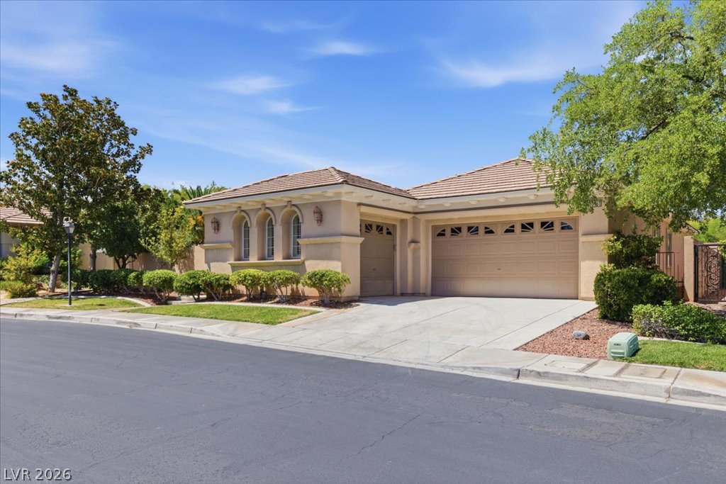 10860 Sterling Forest Avenue Las Vegas NV 89135