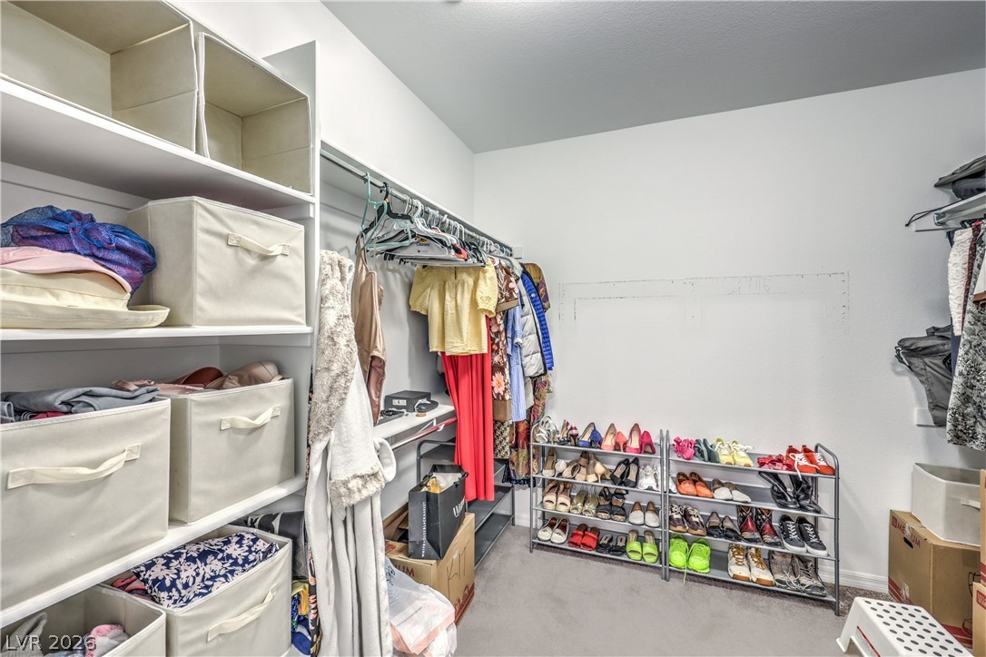 9952 Pine Trail Avenue Las Vegas NV 89166
