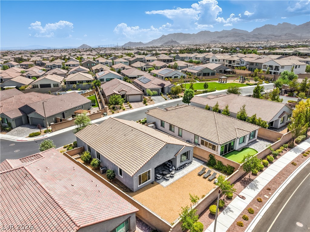 9952 Pine Trail Avenue Las Vegas NV 89166