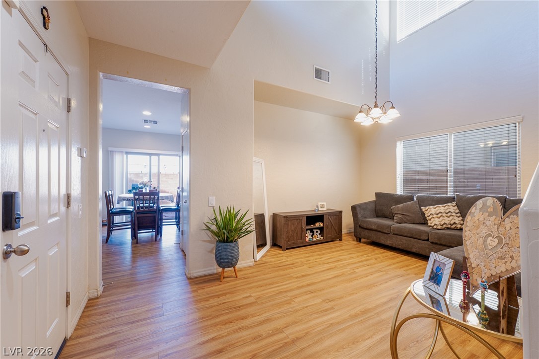 4464 Penguin Avenue North Las Vegas NV 89084