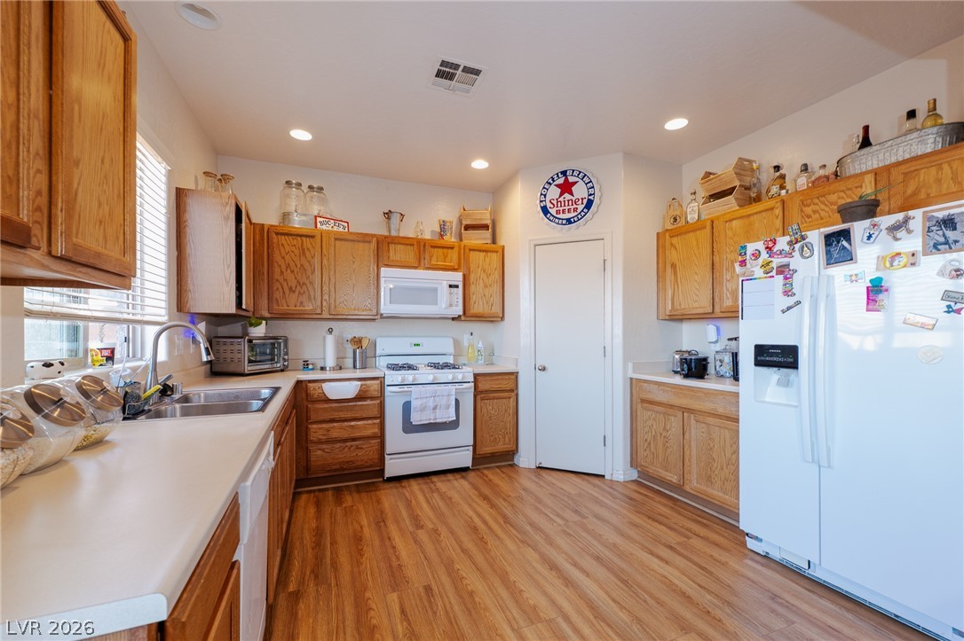 4464 Penguin Avenue North Las Vegas NV 89084