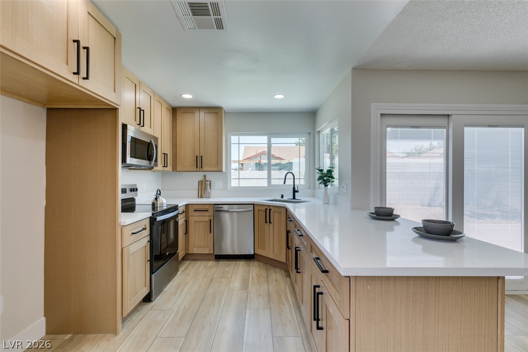 6012 Oceanside Way Las Vegas NV 89108