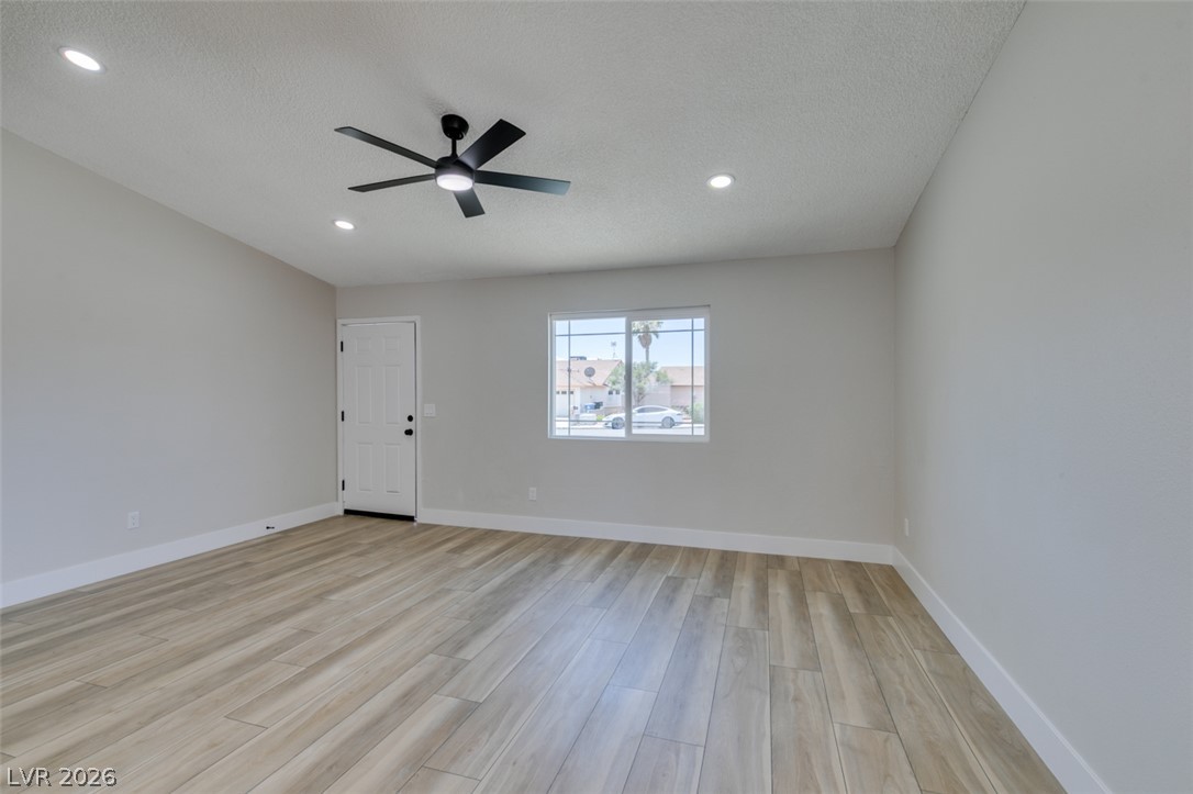 6012 Oceanside Way Las Vegas NV 89108