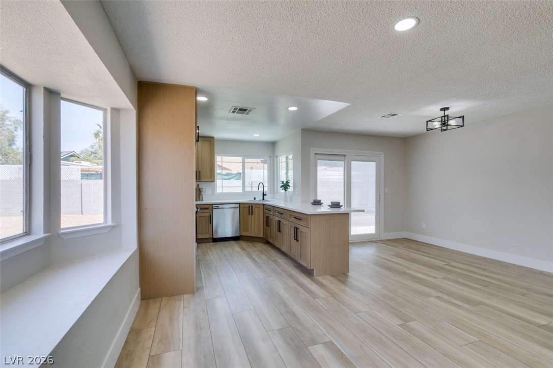 6012 Oceanside Way Las Vegas NV 89108