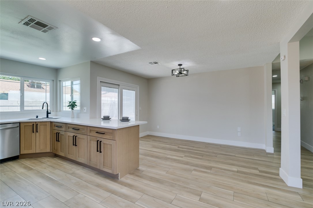 6012 Oceanside Way Las Vegas NV 89108