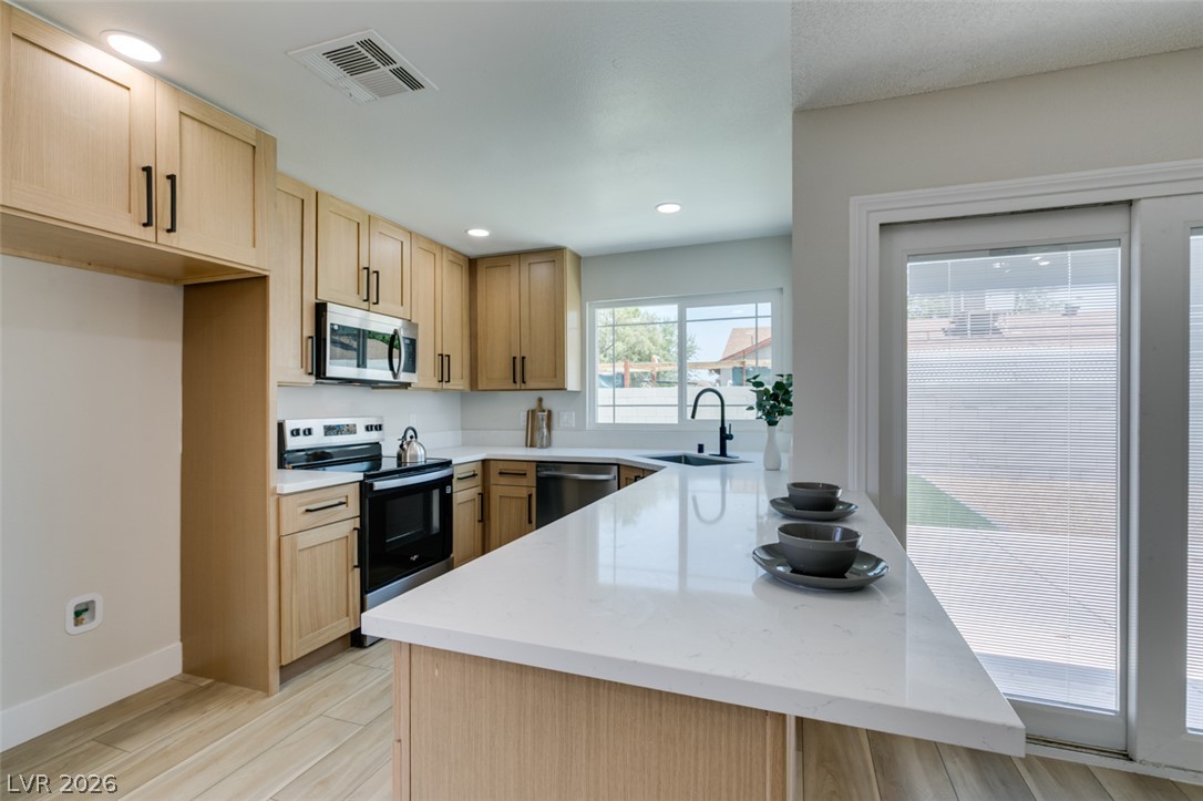 6012 Oceanside Way Las Vegas NV 89108