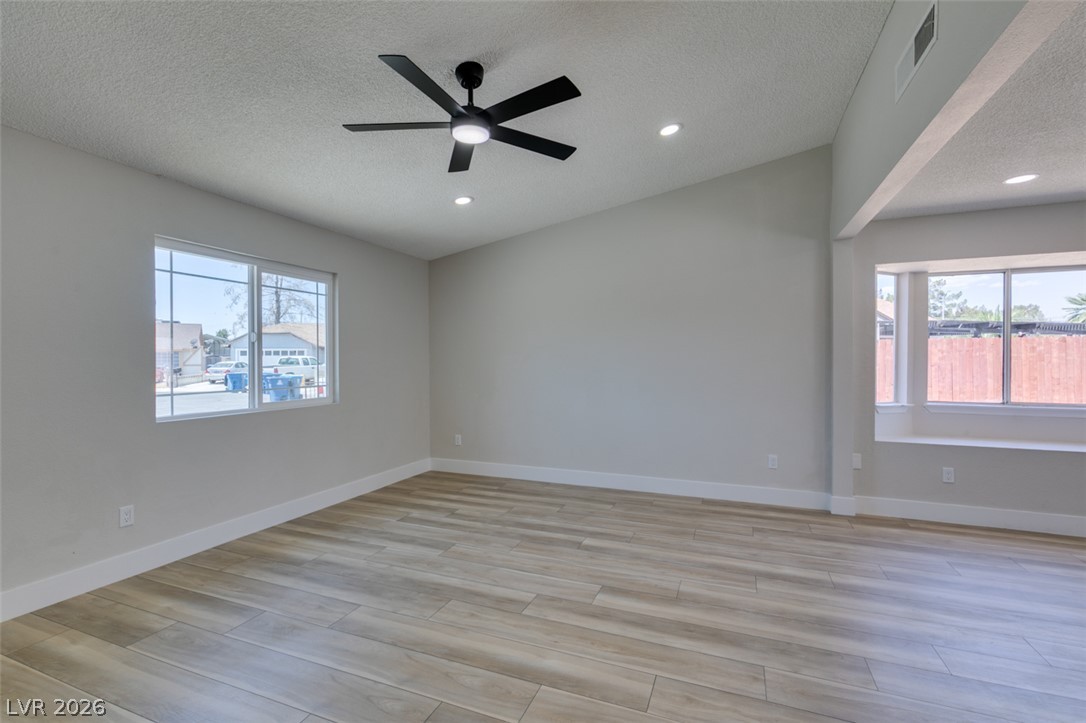 6012 Oceanside Way Las Vegas NV 89108