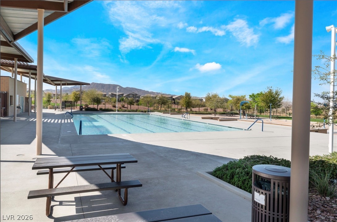808 Klamath Springs Street Henderson NV 89011