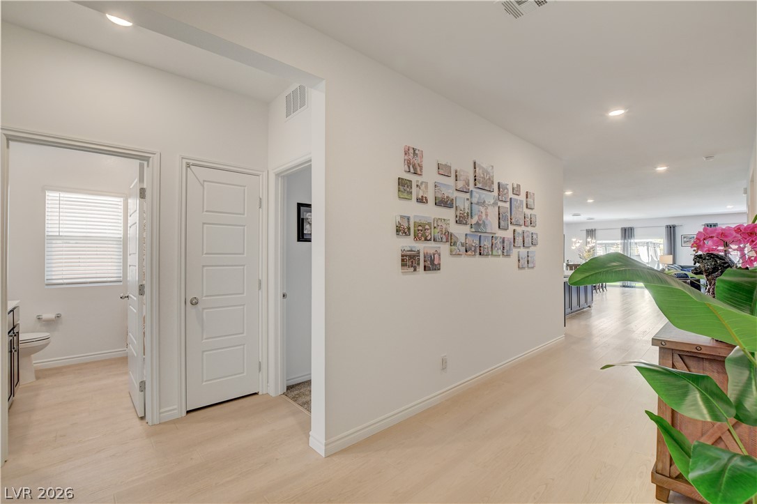 2772 Song Point Avenue Las Vegas NV 89121