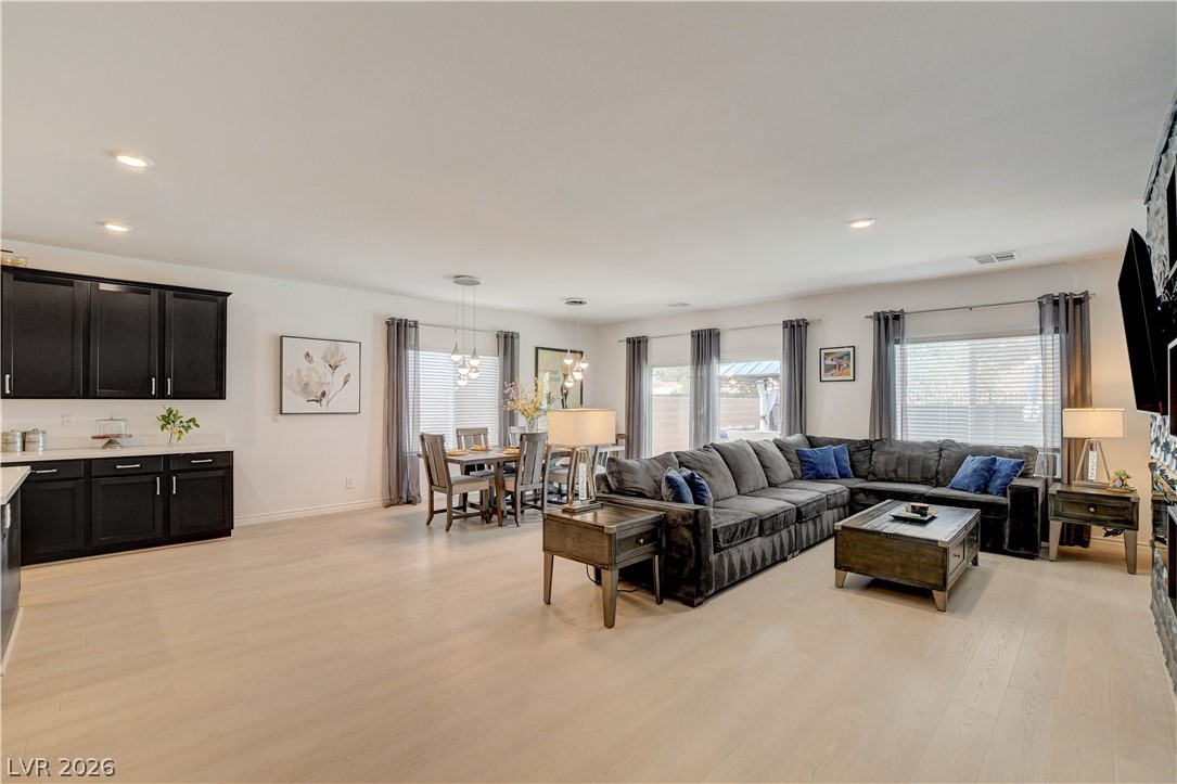 2772 Song Point Avenue Las Vegas NV 89121