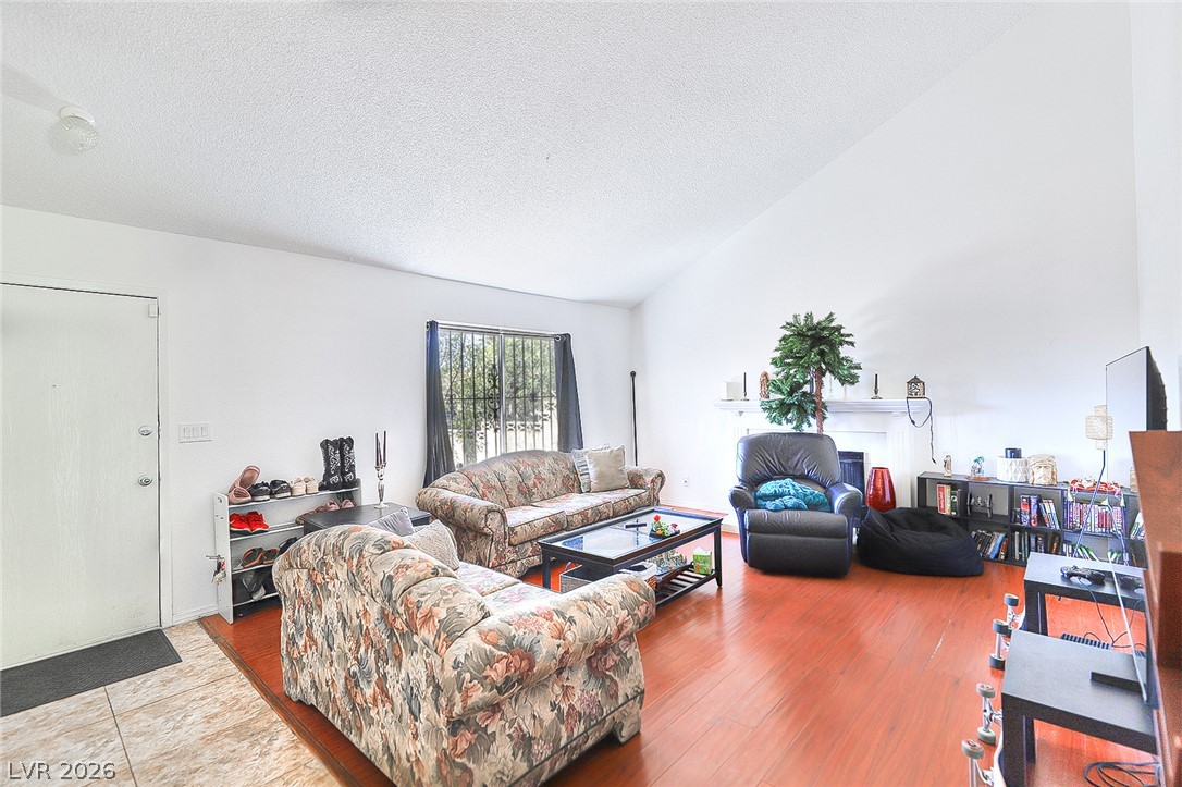 6146 Cedarwood Avenue Las Vegas NV 89103