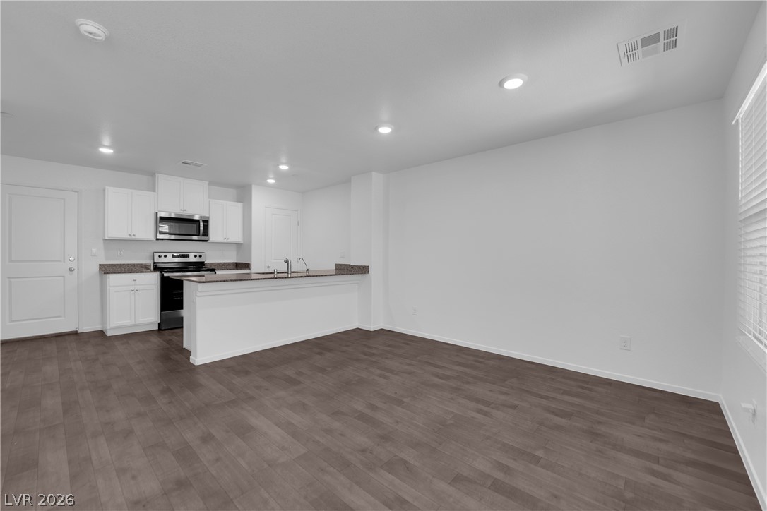 1114 Scarlet Sparrow Street Henderson NV 89011