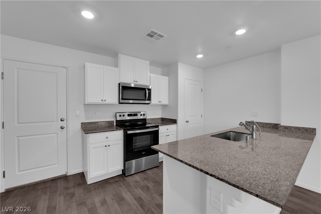 1114 Scarlet Sparrow Street Henderson NV 89011
