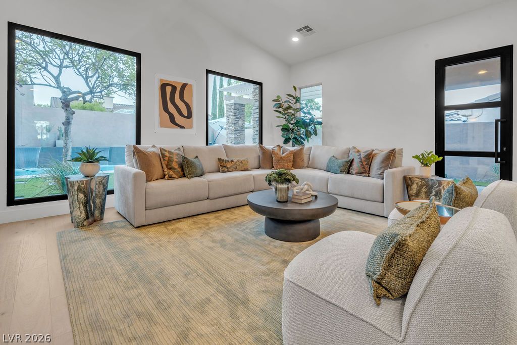 11468 Snow Creek Avenue Las Vegas NV 89135
