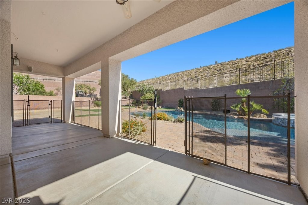 2125 De Rouge Avenue Henderson NV 89044