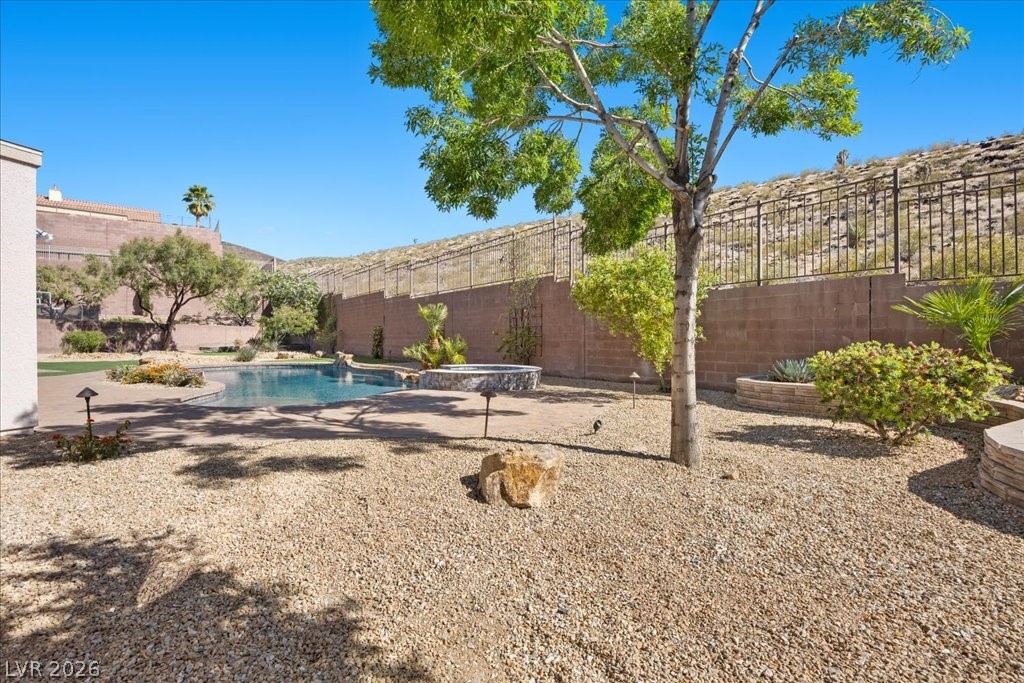2125 De Rouge Avenue Henderson NV 89044