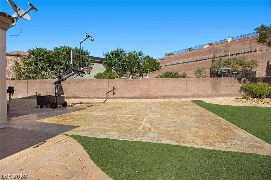 2125 De Rouge Avenue Henderson NV 89044