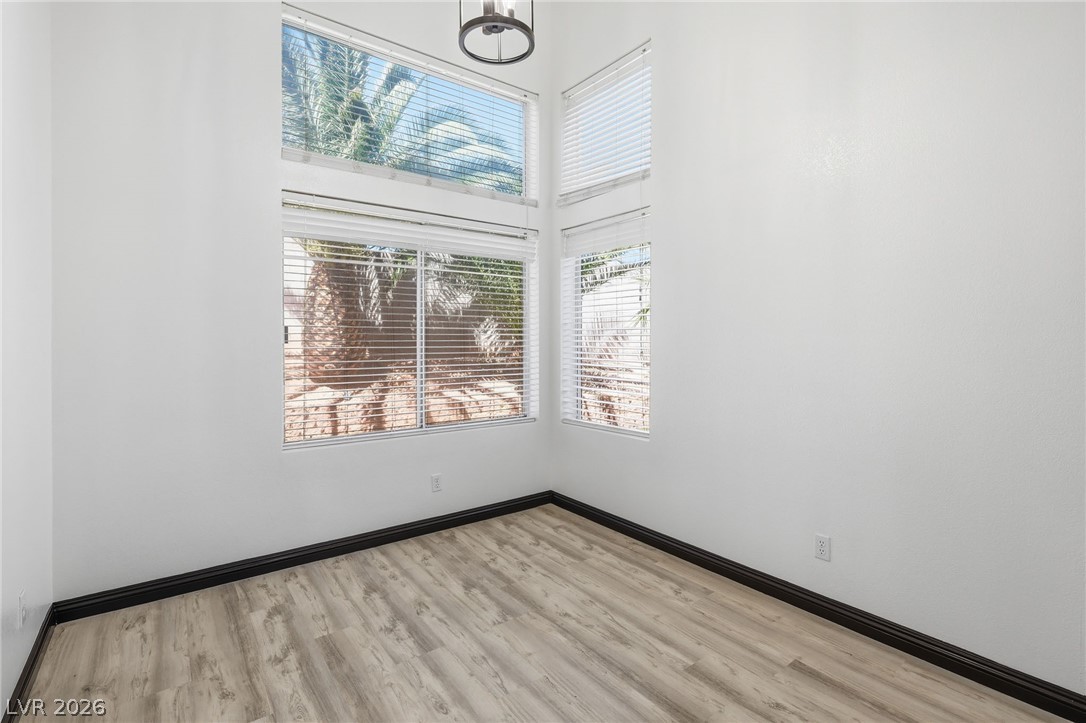 2421 Bloomington Drive Las Vegas NV 89134