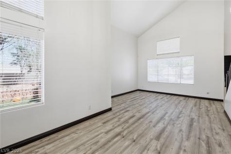 2421 Bloomington Drive Las Vegas NV 89134