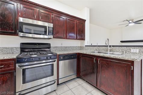2421 Bloomington Drive Las Vegas NV 89134