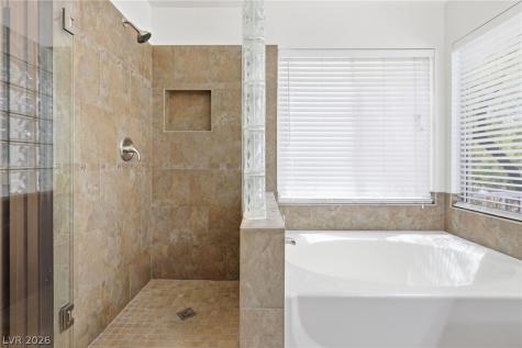 2421 Bloomington Drive Las Vegas NV 89134