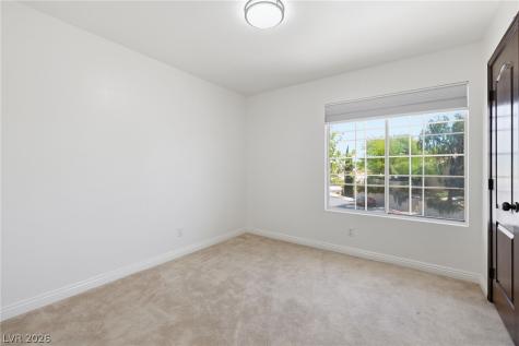 2421 Bloomington Drive Las Vegas NV 89134