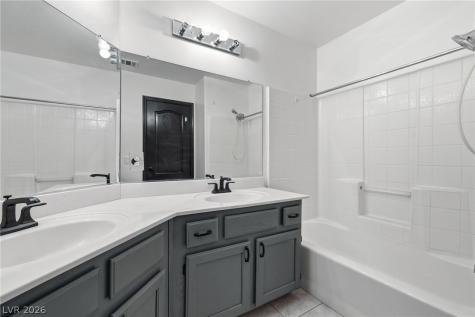 2421 Bloomington Drive Las Vegas NV 89134