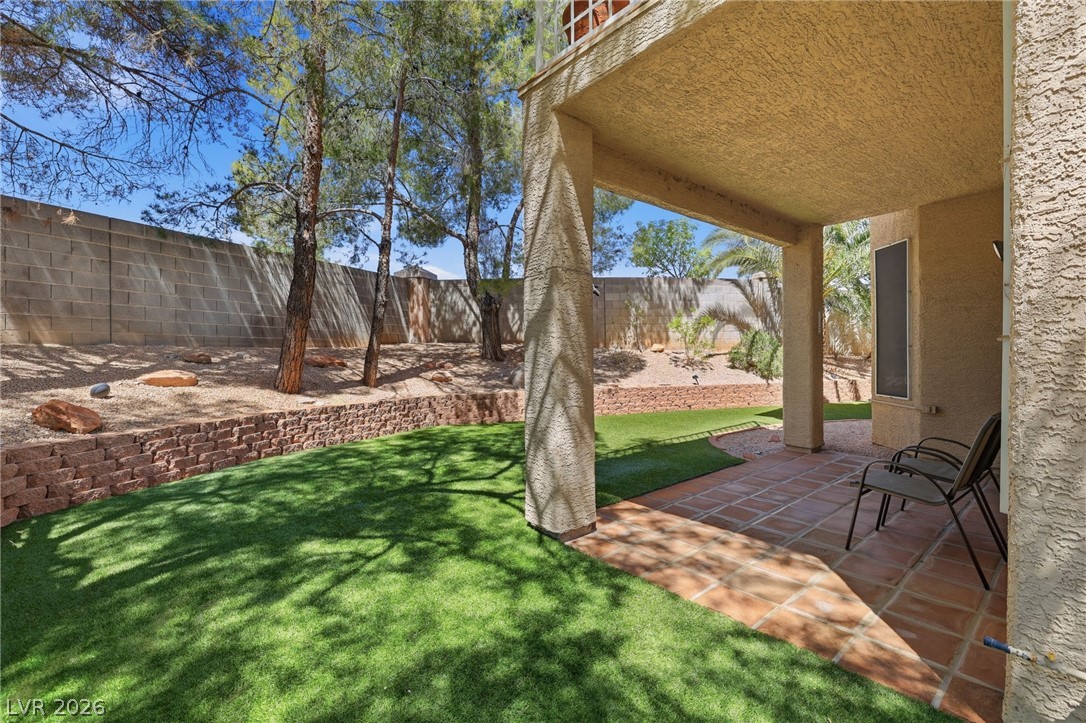 2421 Bloomington Drive Las Vegas NV 89134
