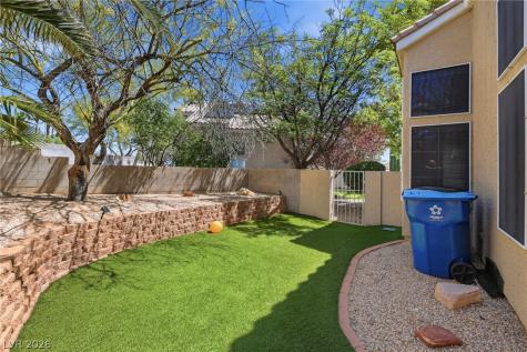 2421 Bloomington Drive Las Vegas NV 89134