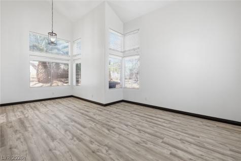 2421 Bloomington Drive Las Vegas NV 89134