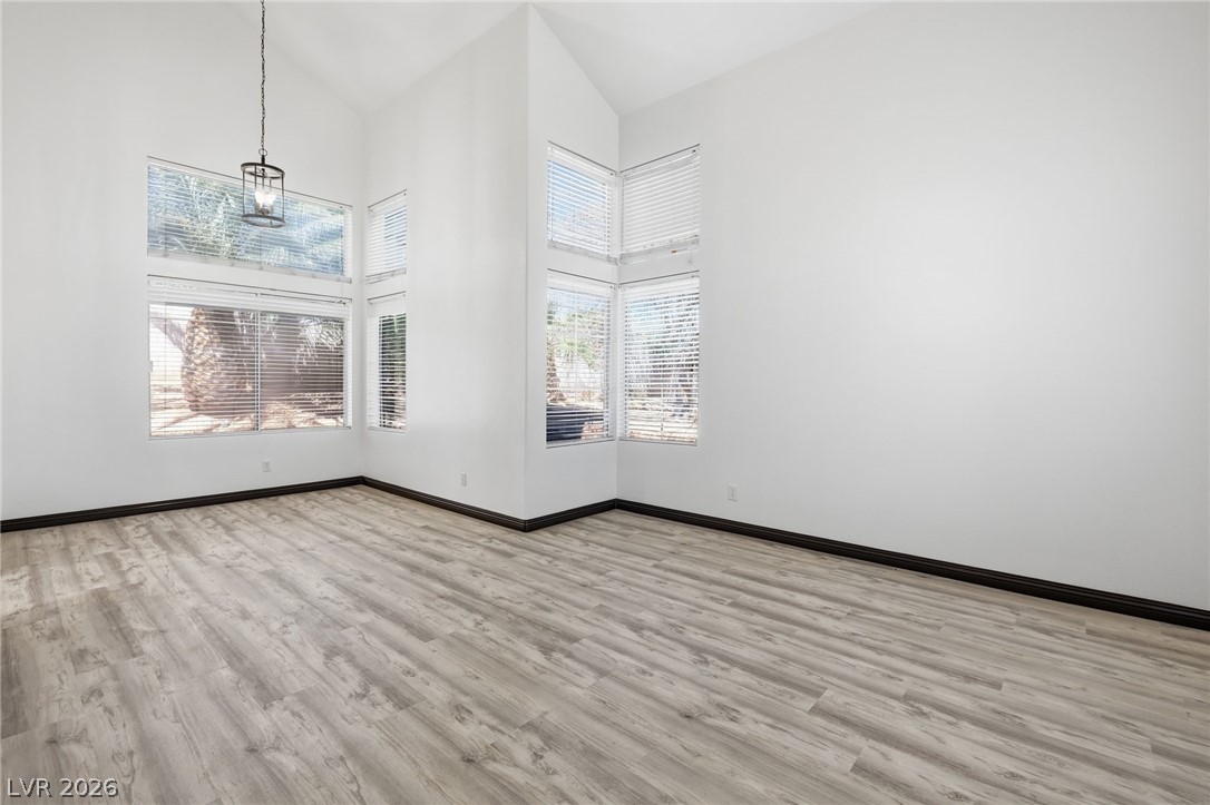 2421 Bloomington Drive Las Vegas NV 89134