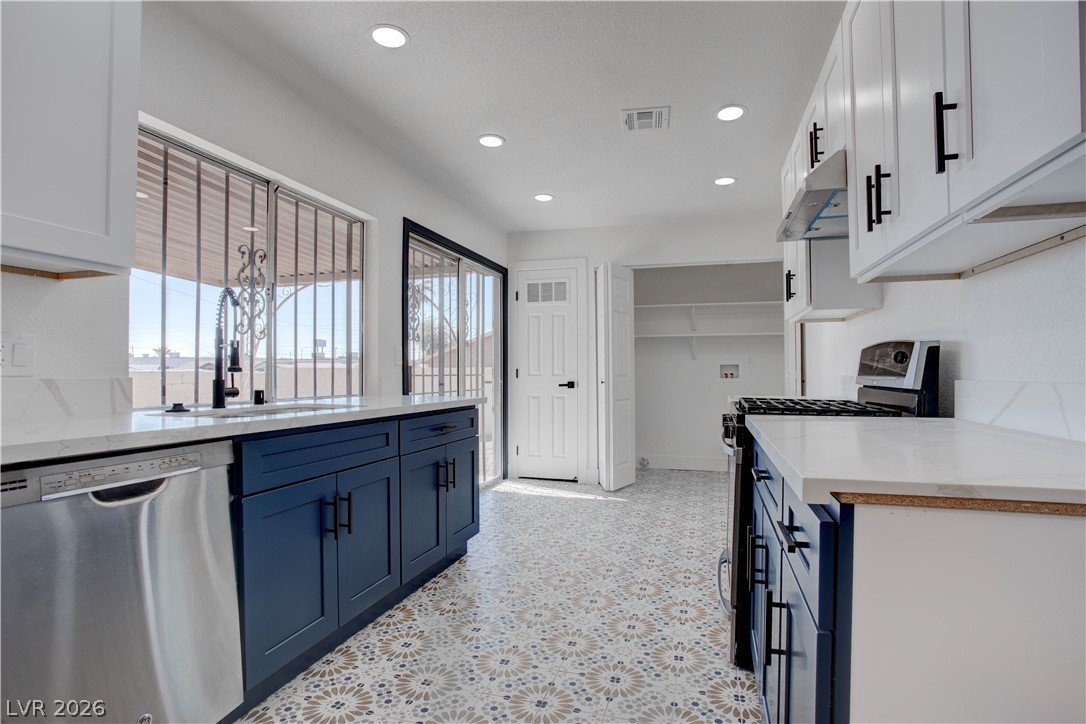 42 Moonlight Drive Las Vegas NV 89110