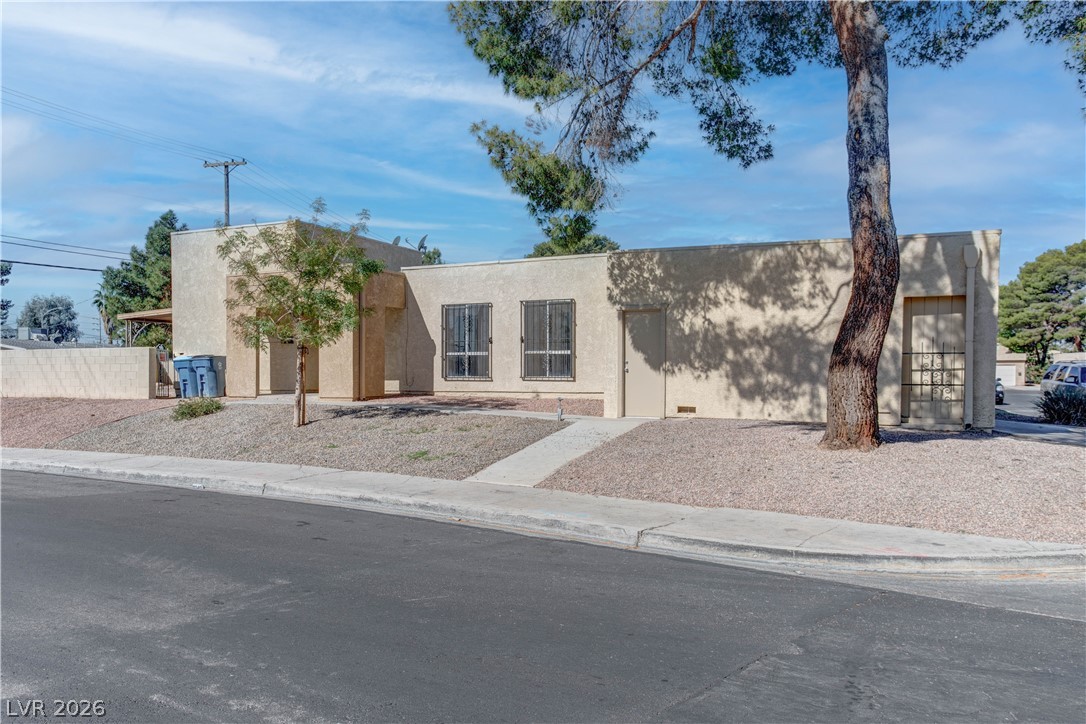 42 Moonlight Drive Las Vegas NV 89110